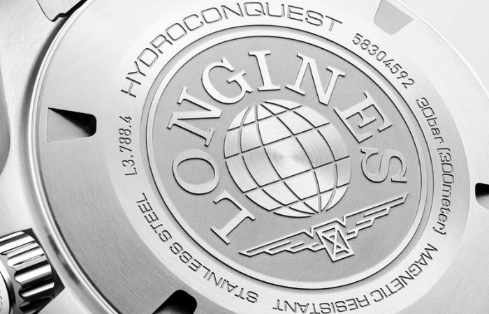 Longines HydroConquest dial and bezel detail