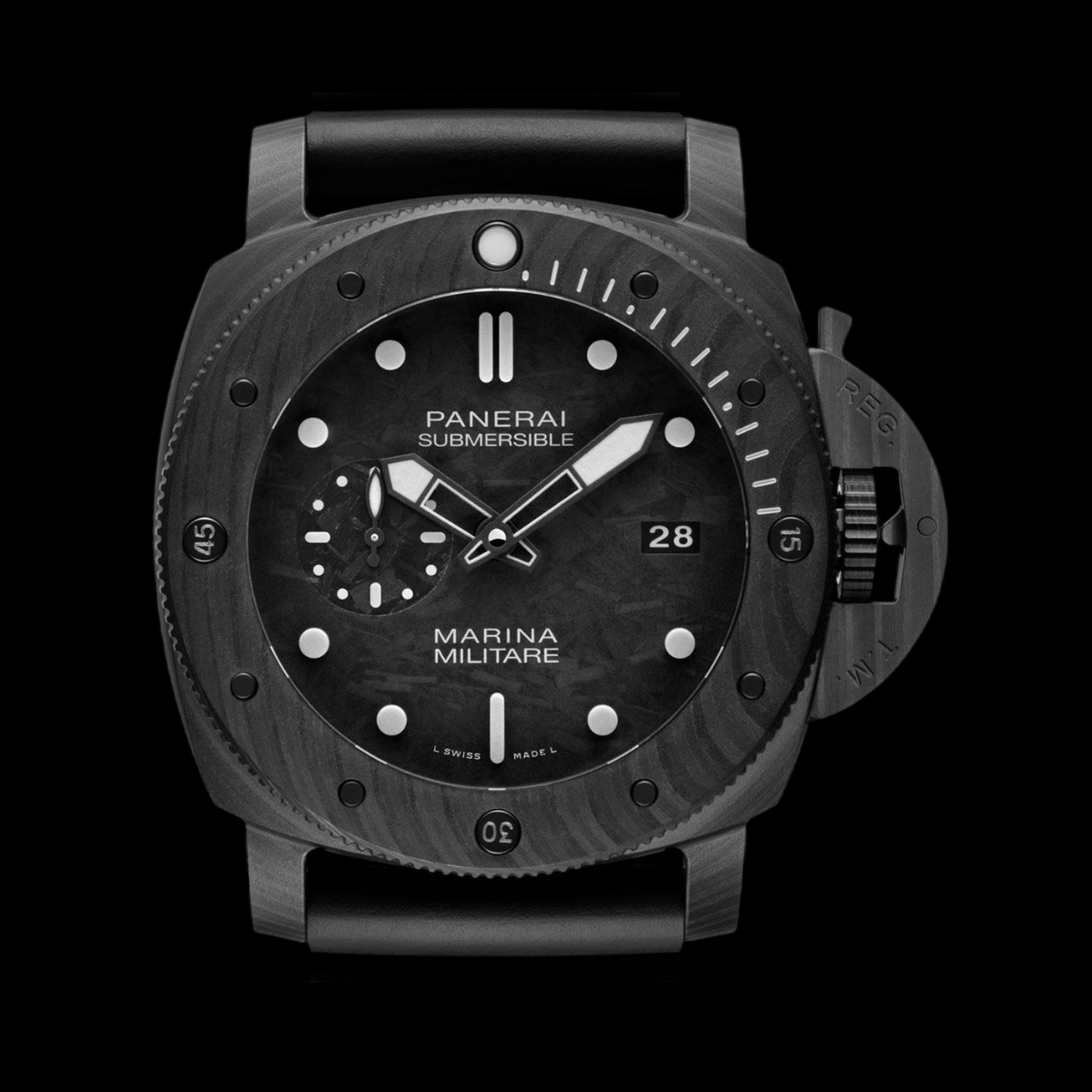 Panerai Submersible bezel detail