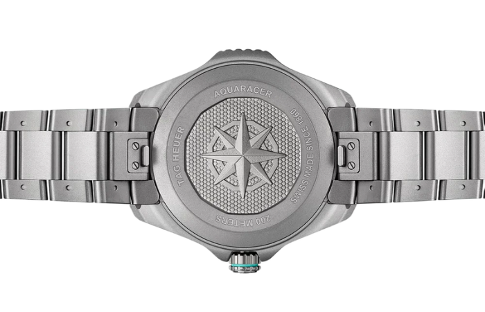 TAG Heuer Aquaracer wrist image